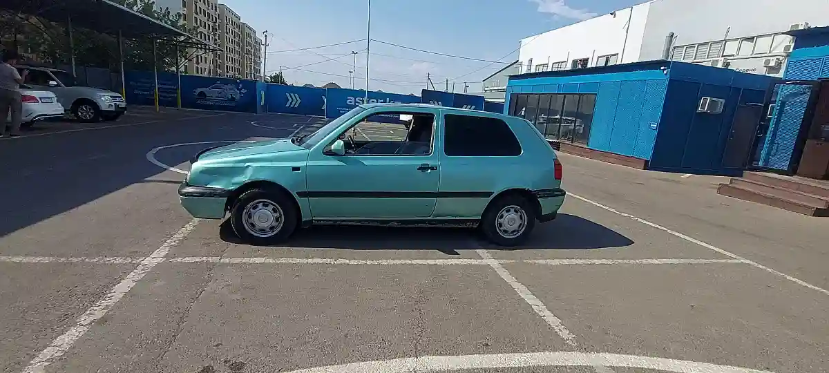 Volkswagen Golf 1992 года за 790 000 тг. в Алматы