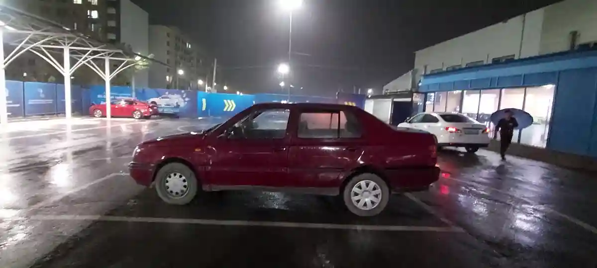 Volkswagen Vento 1993 года за 1 000 000 тг. в Алматы