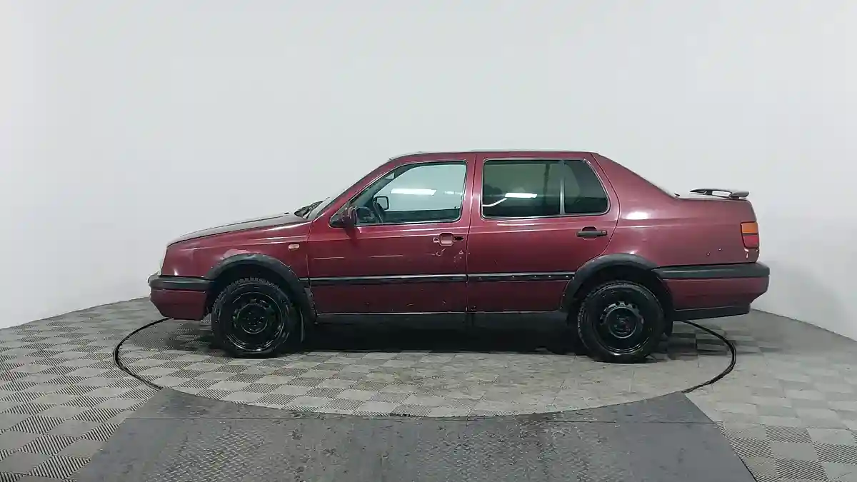 Volkswagen Vento 1993 года за 660 000 тг. в Астана