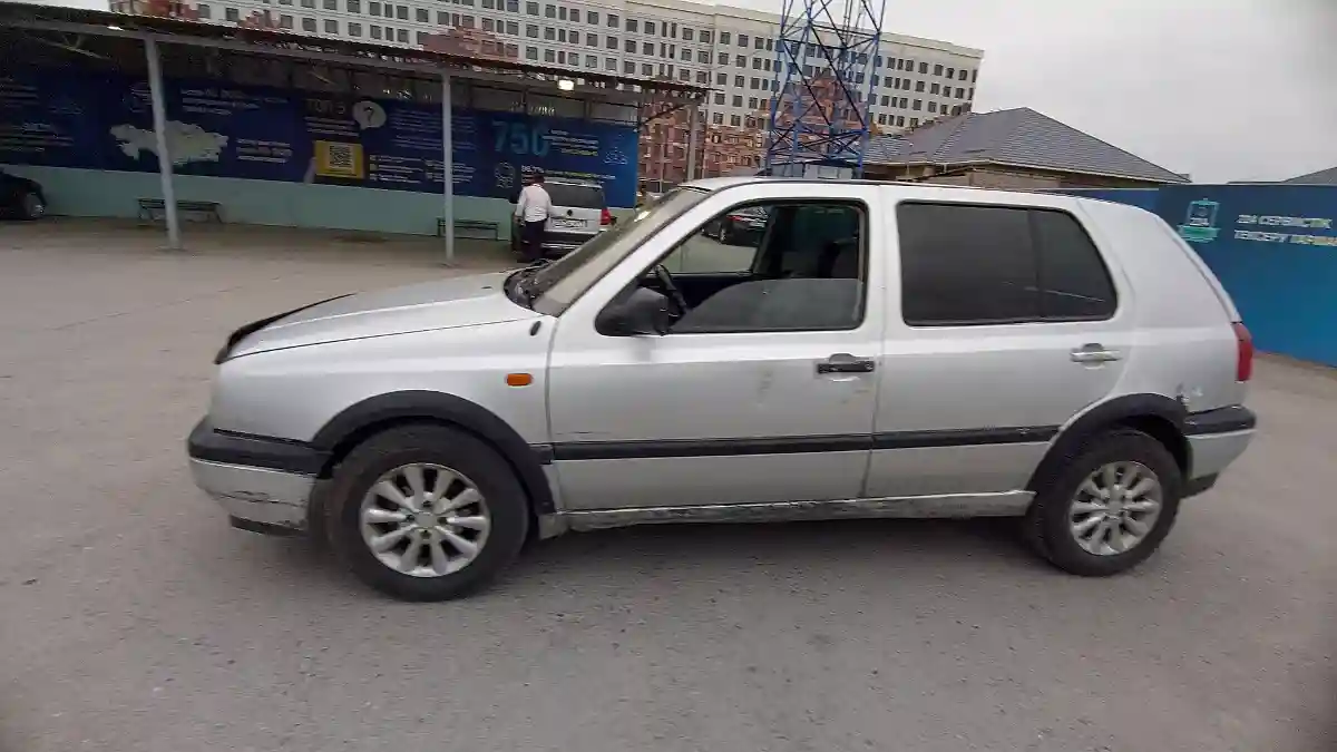 Volkswagen Golf 1993 года за 1 500 000 тг. в Шымкент