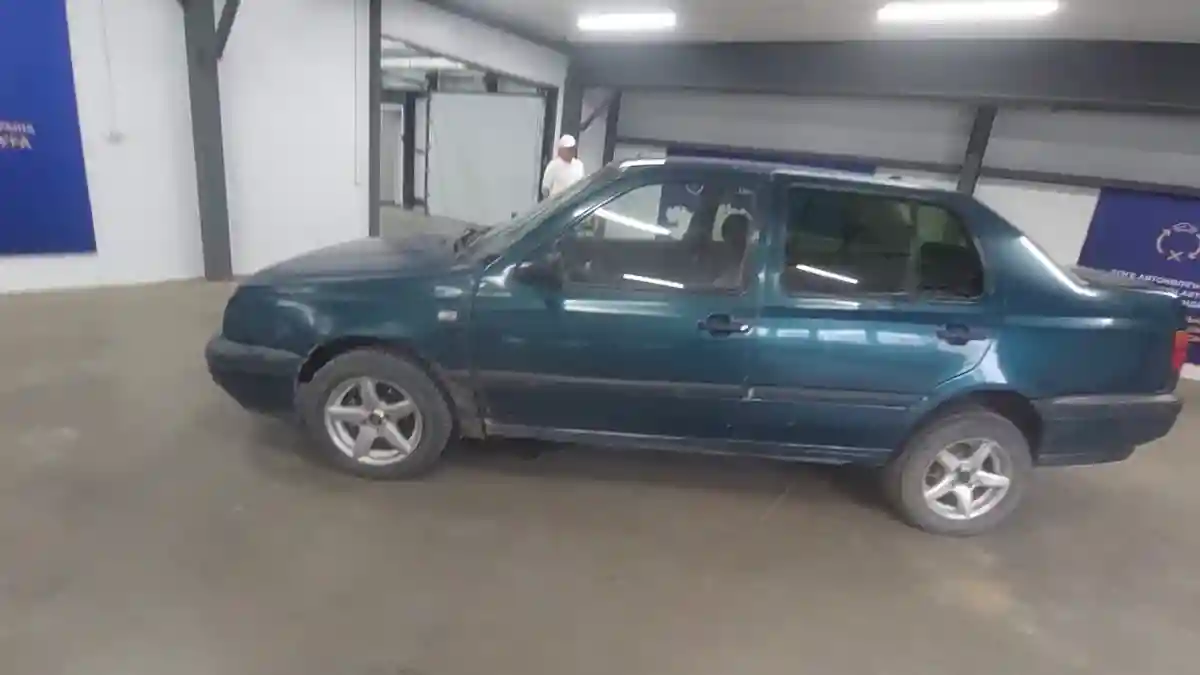Volkswagen Vento 1993 года за 500 000 тг. в Астана