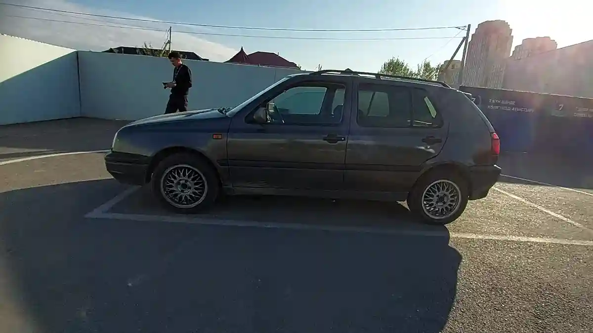 Volkswagen Golf 1994 года за 1 500 000 тг. в Шымкент