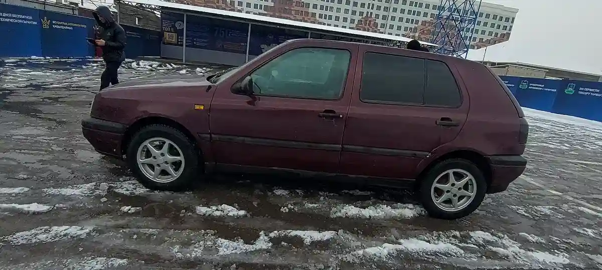 Volkswagen Golf 1994 года за 790 000 тг. в Шымкент