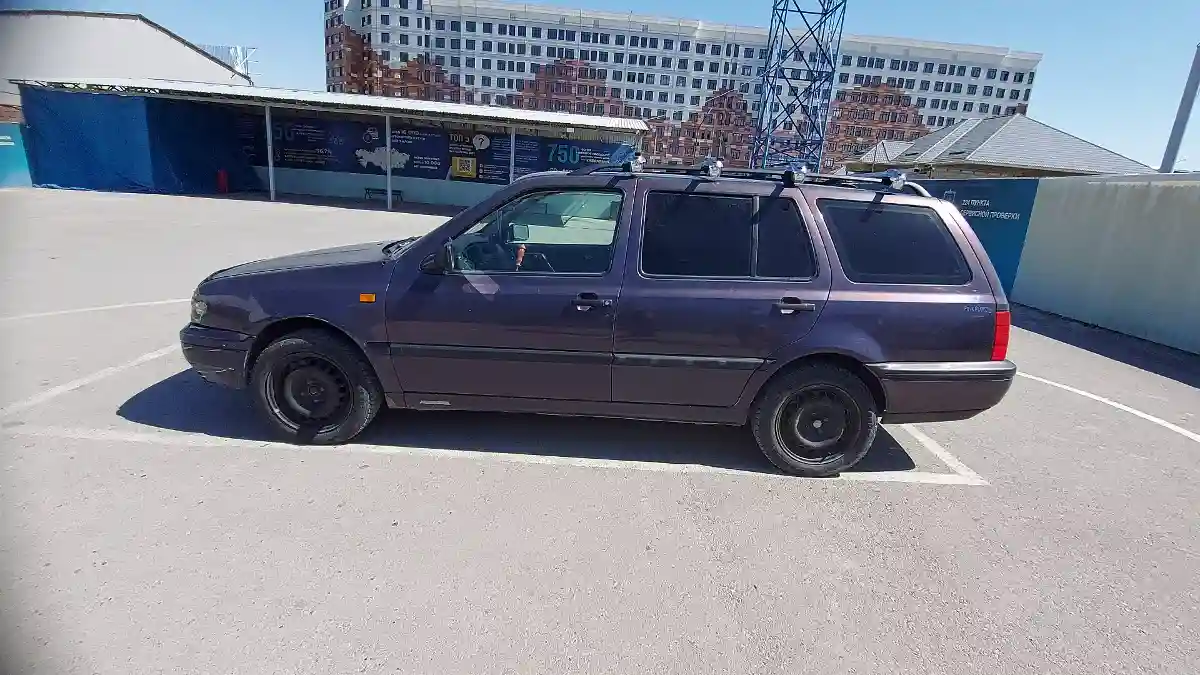 Volkswagen Golf 1994 года за 1 600 000 тг. в Шымкент
