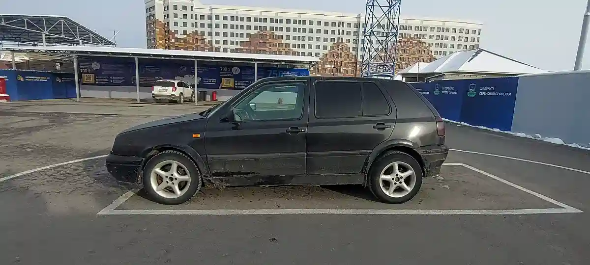 Volkswagen Golf 1994 года за 820 000 тг. в Шымкент