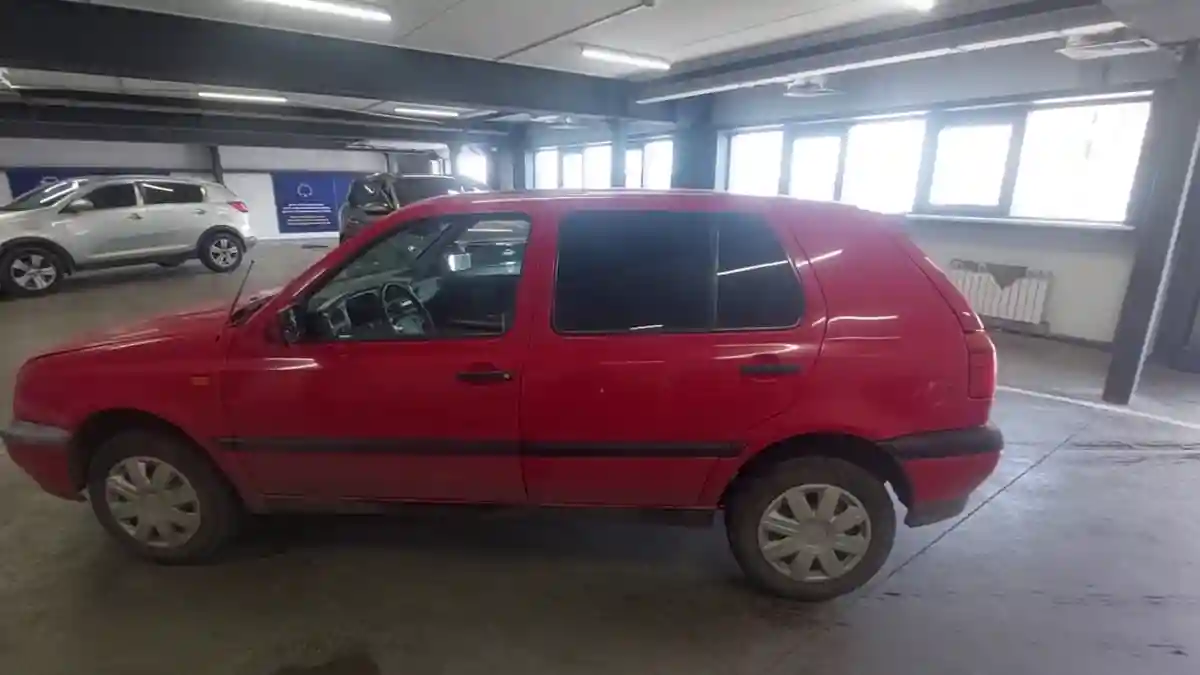 Volkswagen Golf 1995 года за 1 700 000 тг. в Астана