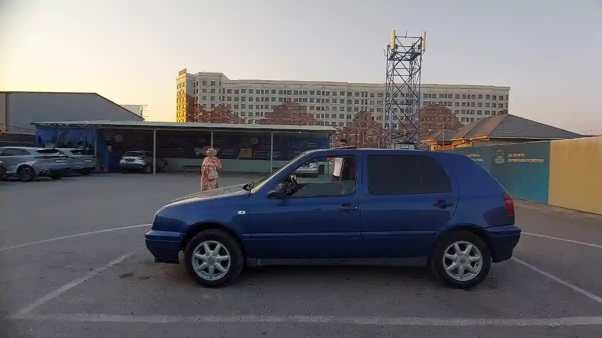 Volkswagen Golf 1996 года за 2 200 000 тг. в Шымкент