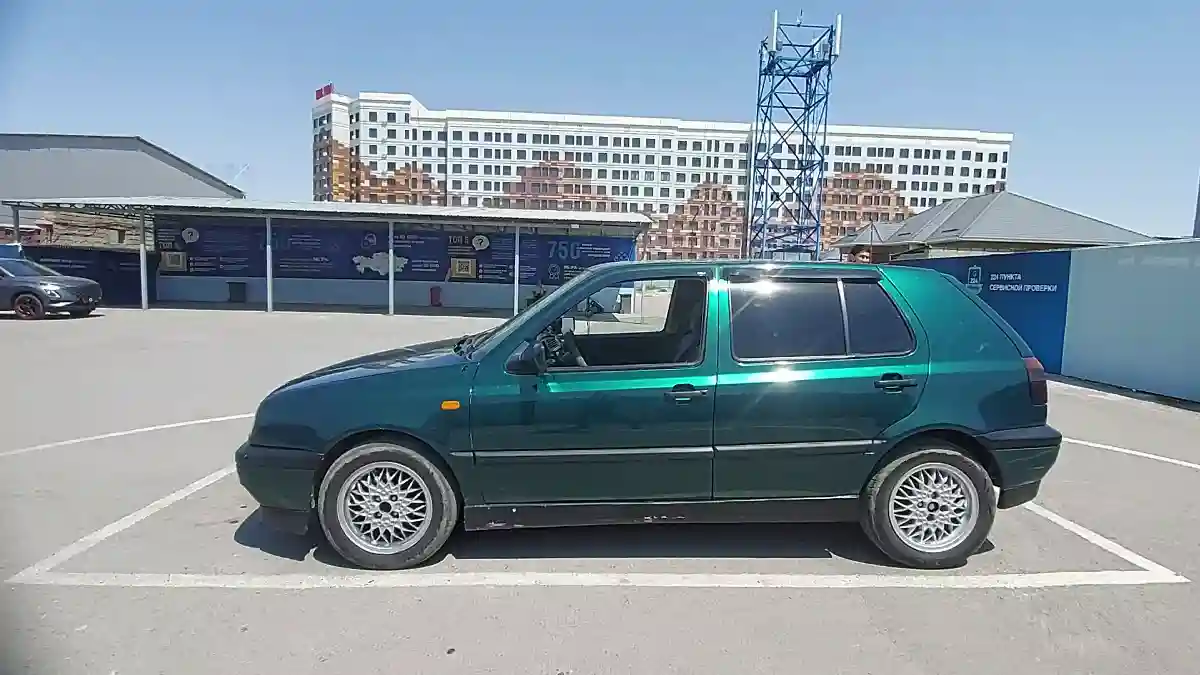 Volkswagen Golf 1996 года за 2 500 000 тг. в Шымкент