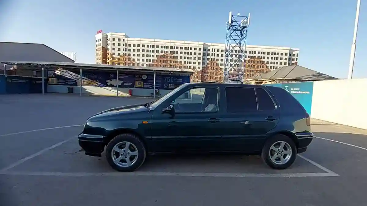 Volkswagen Golf 1996 года за 2 600 000 тг. в Шымкент