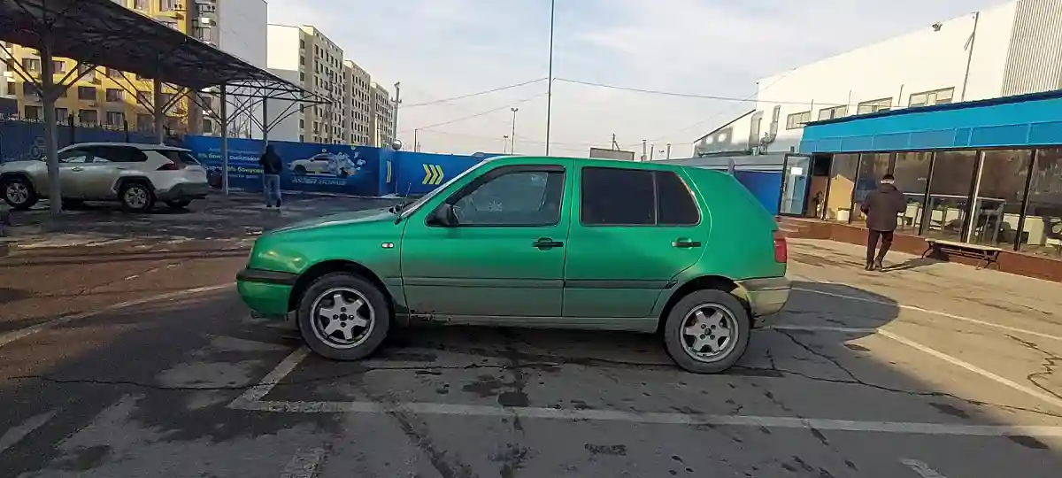 Volkswagen Golf 1996 года за 2 000 000 тг. в Алматы