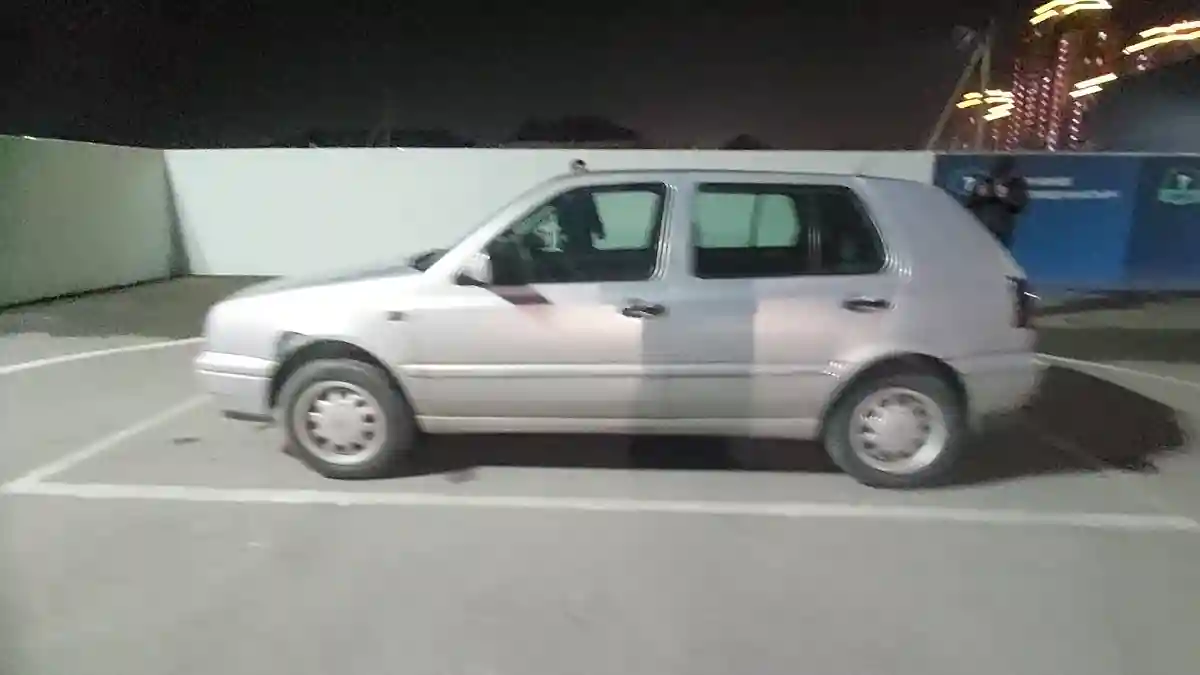 Volkswagen Golf 1996 года за 2 000 000 тг. в Шымкент