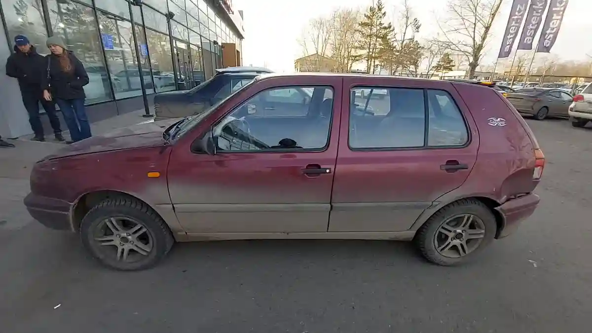 Volkswagen Golf 1995 года за 1 300 000 тг. в Павлодар