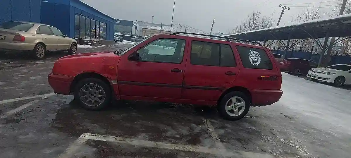 Volkswagen Golf 1997 года за 800 000 тг. в Алматы