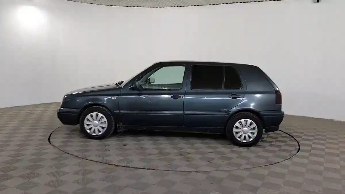 Volkswagen Golf 1997 года за 1 620 000 тг. в Шымкент