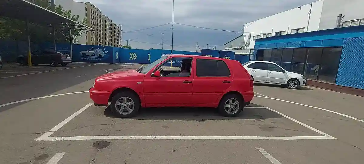 Volkswagen Golf 1998 года за 2 200 000 тг. в Алматы