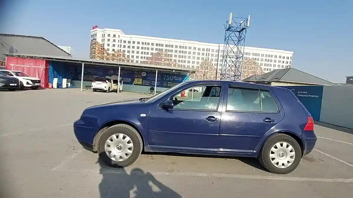 Volkswagen Golf 2000 года за 2 500 000 тг. в Шымкент