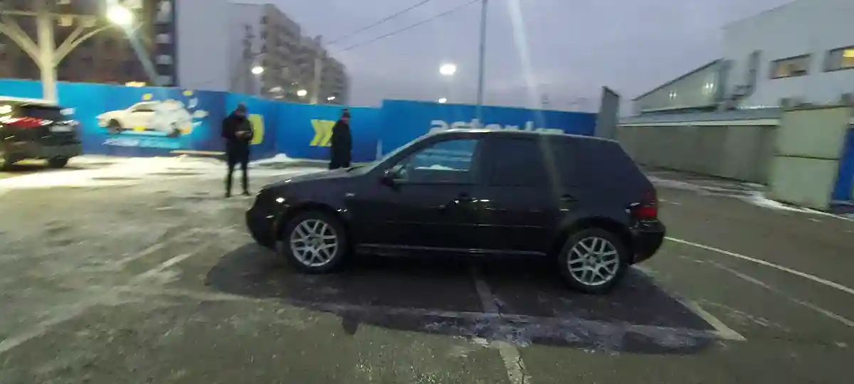 Volkswagen Golf 2001 года за 2 800 000 тг. в Алматы