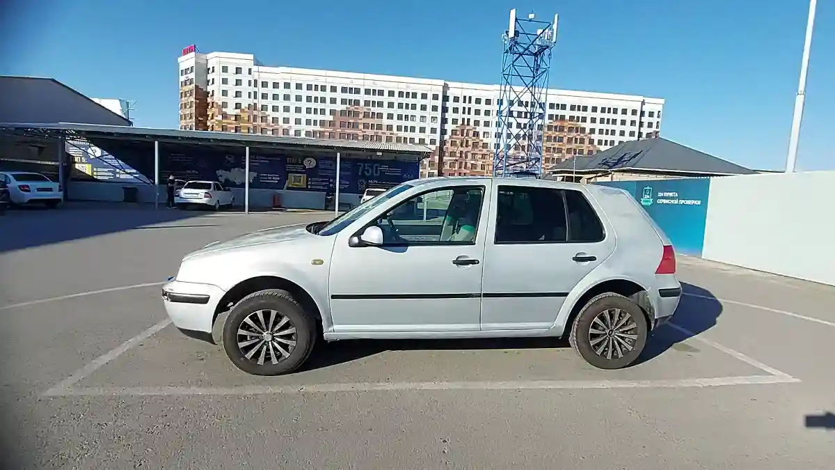 Volkswagen Golf 1998 года за 3 000 000 тг. в Шымкент