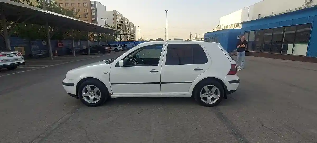 Volkswagen Golf 1999 года за 2 400 000 тг. в Алматы