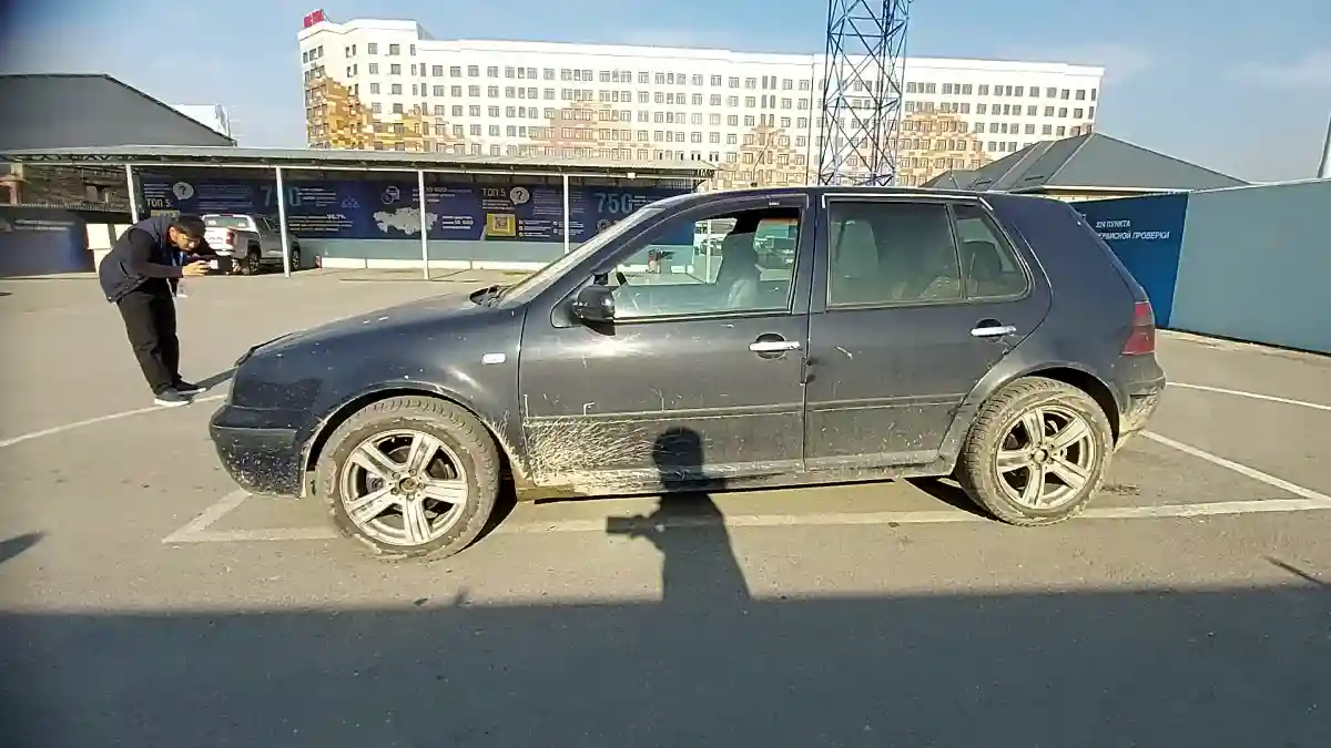 Volkswagen Golf 2001 года за 2 000 000 тг. в Шымкент