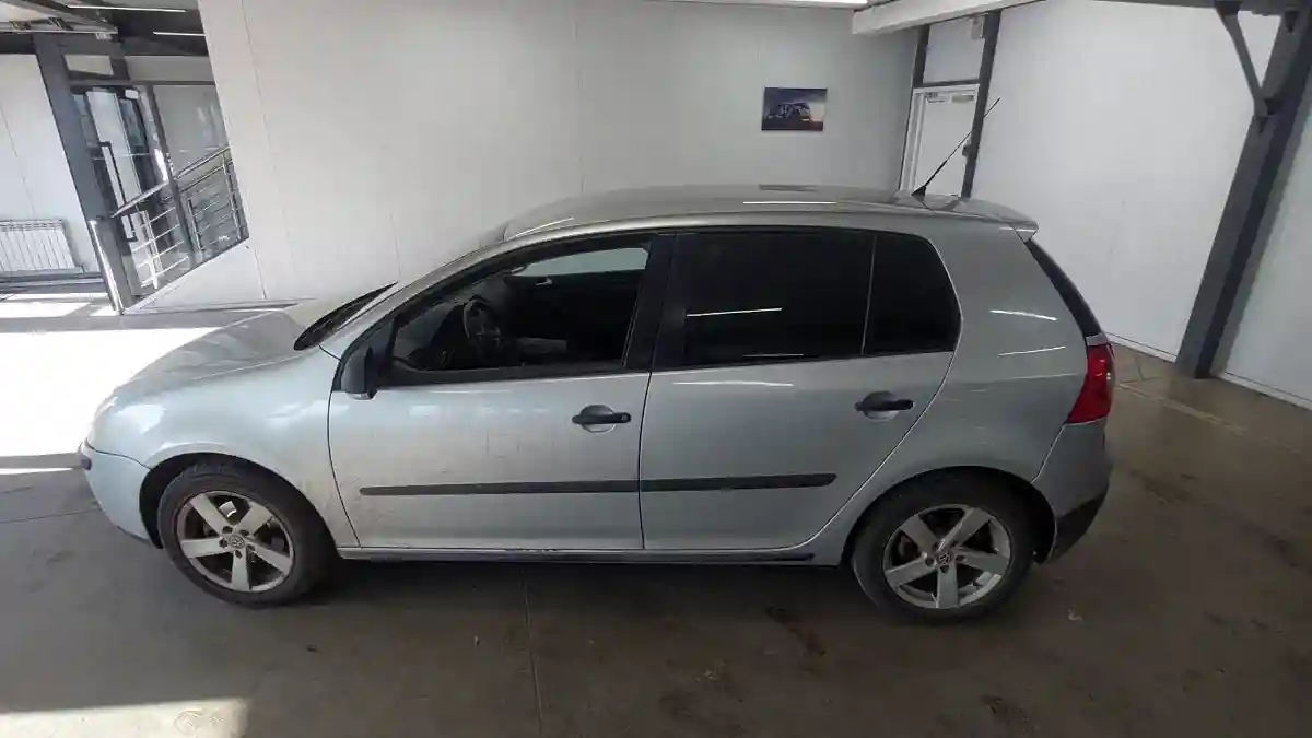 Volkswagen Golf 2007 года за 3 750 000 тг. в Астана