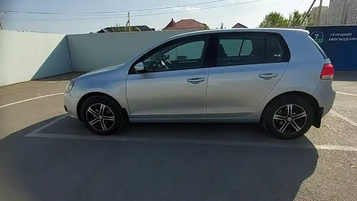 Volkswagen Golf 2010 года за 4 500 000 тг. в Шымкент