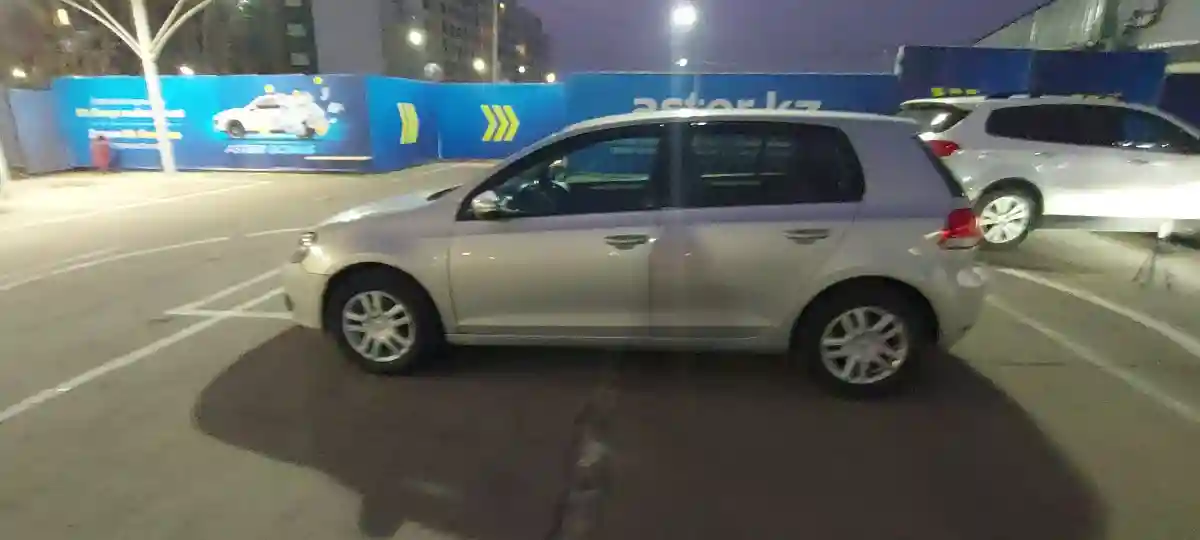 Volkswagen Golf 2011 года за 4 000 000 тг. в Алматы