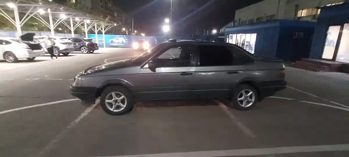 Volkswagen Passat 1990 года за 700 000 тг. в Алматы