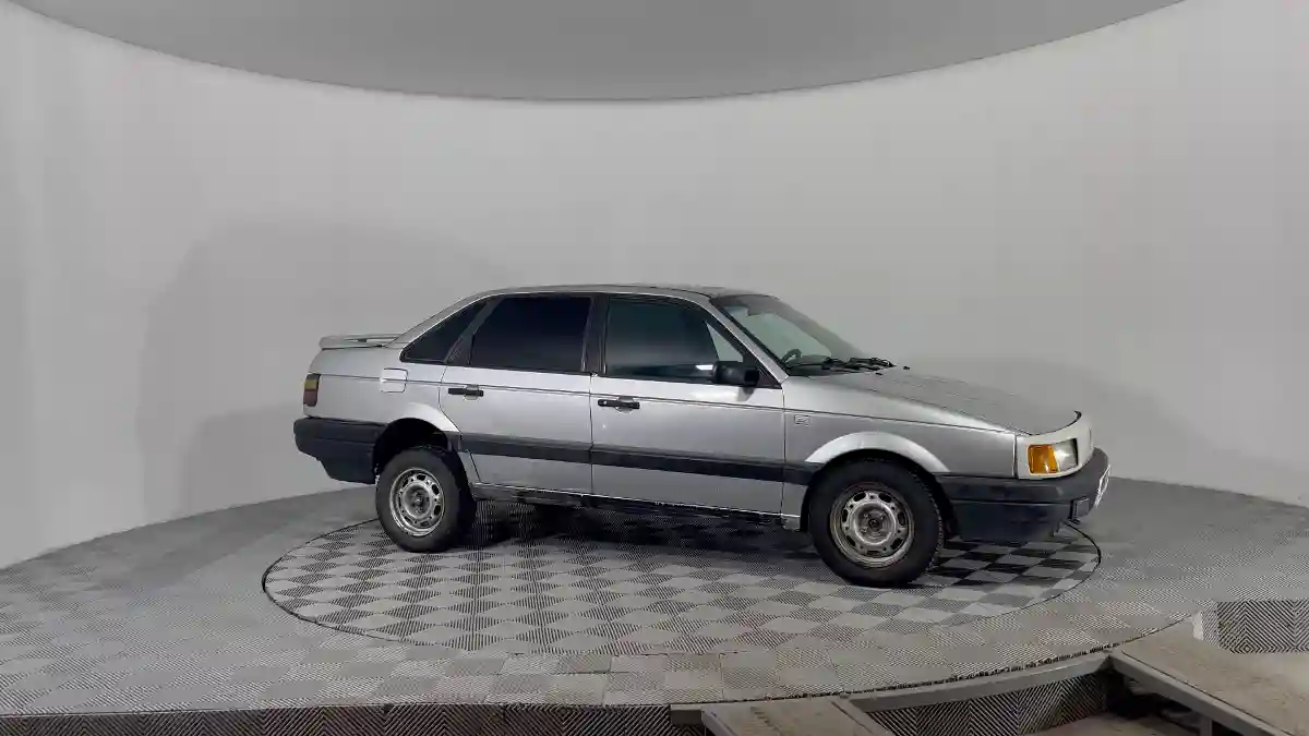 Volkswagen Passat 1990 года за 890 000 тг. в Караганда