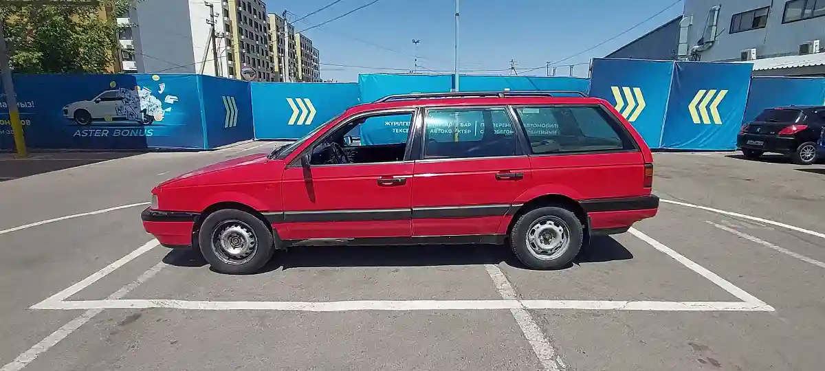 Volkswagen Passat 1990 года за 790 000 тг. в Алматы