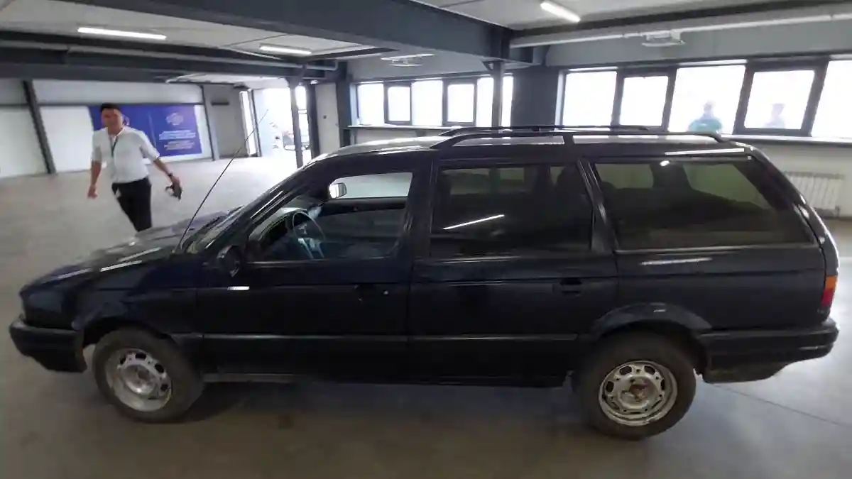 Volkswagen Passat 1990 года за 1 500 000 тг. в Астана