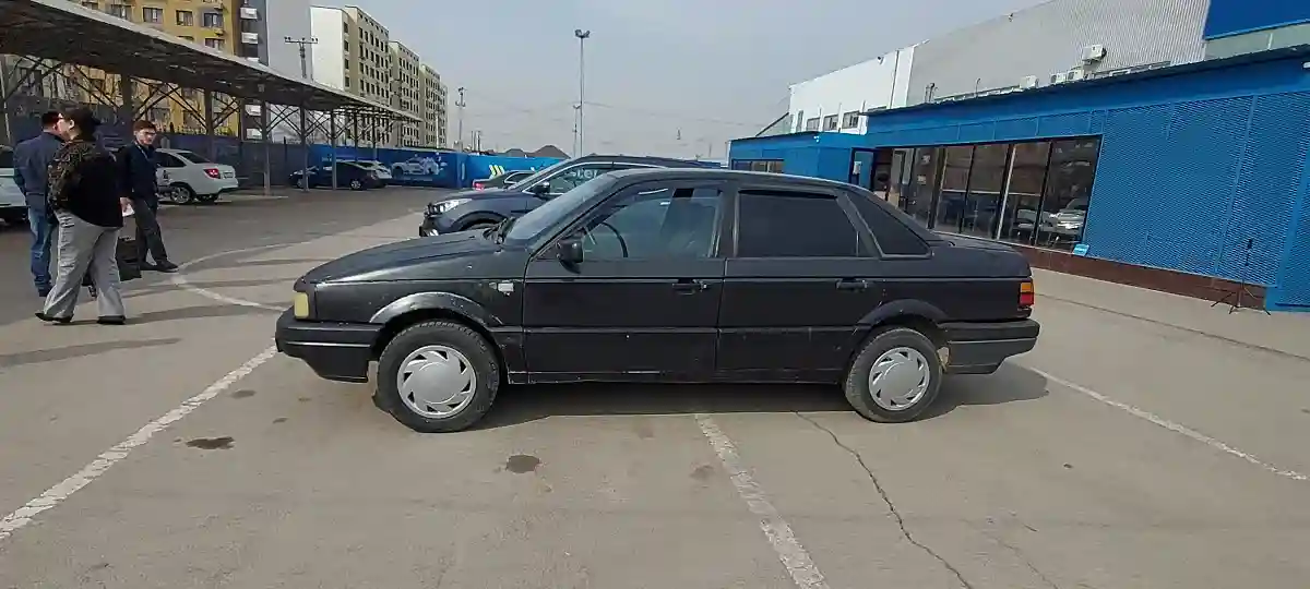 Volkswagen Passat 1992 года за 600 000 тг. в Алматы