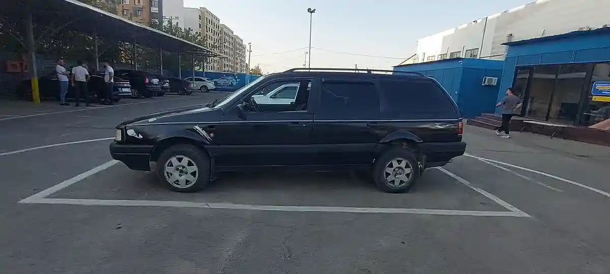 Volkswagen Passat 1992 года за 790 000 тг. в Алматы