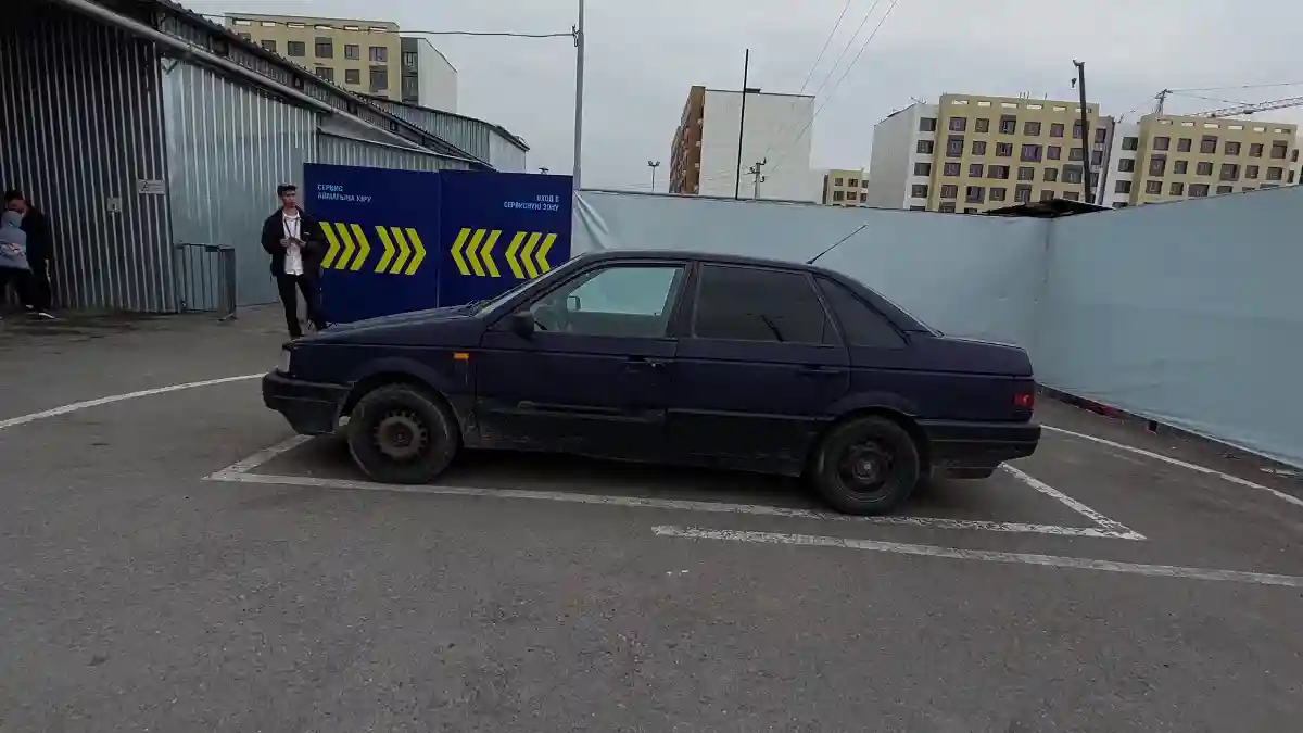 Volkswagen Passat 1993 года за 800 000 тг. в Алматы
