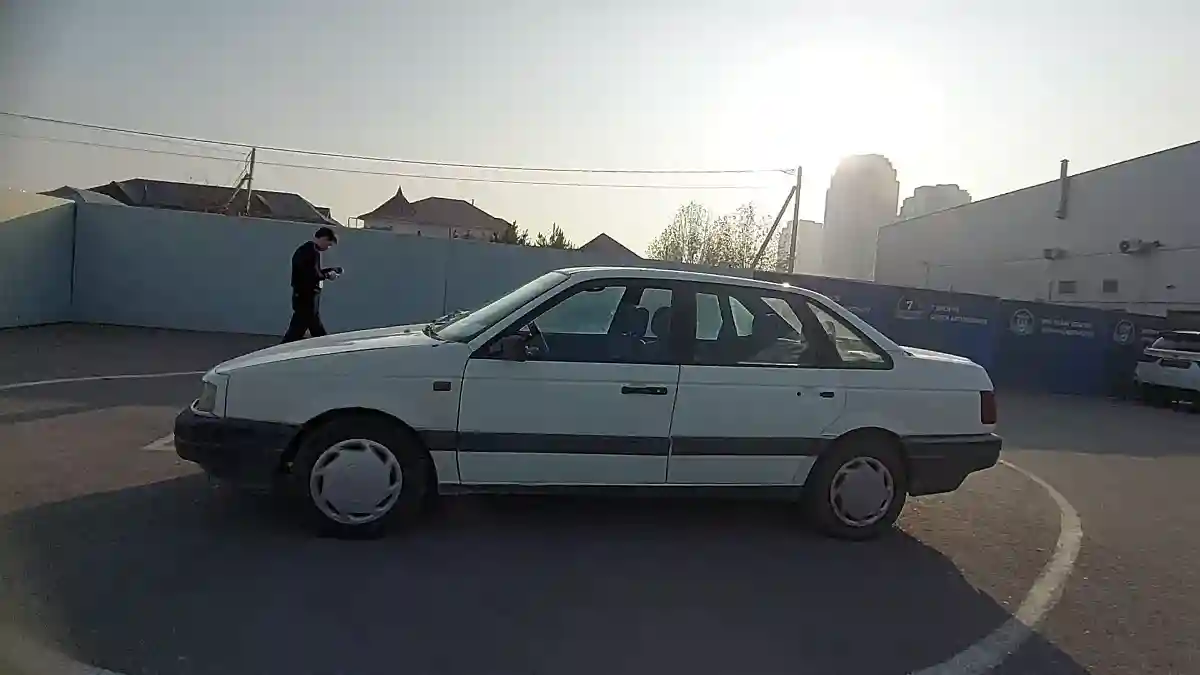 Volkswagen Passat 1993 года за 600 000 тг. в Шымкент