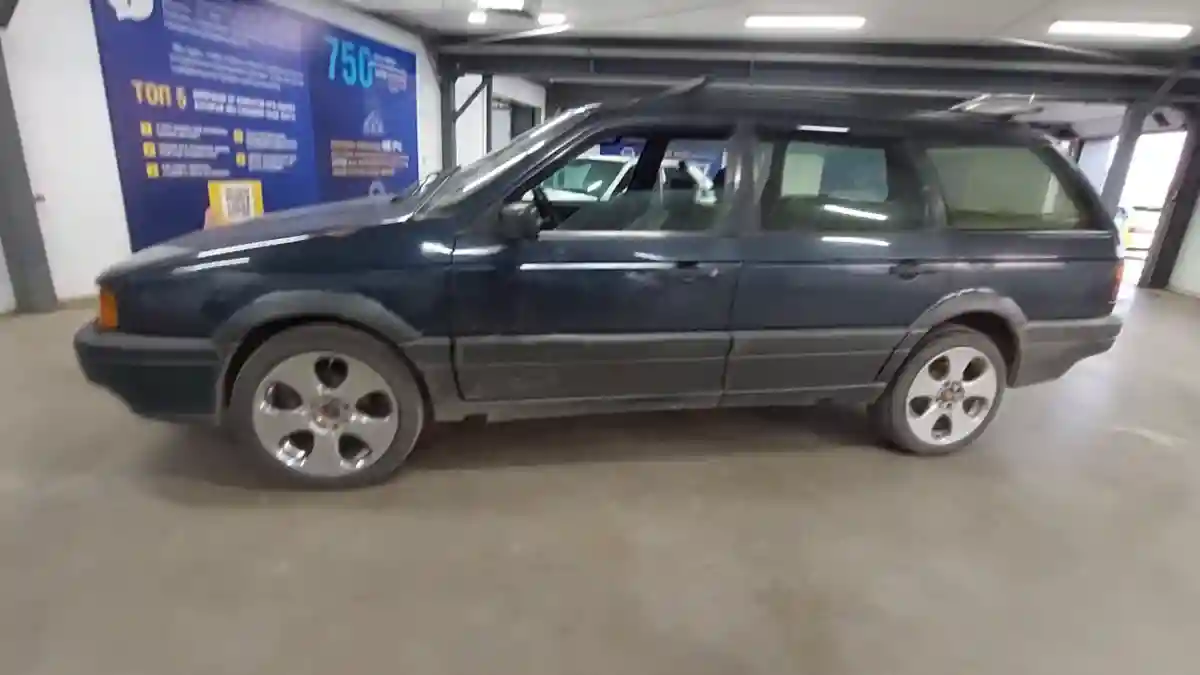Volkswagen Passat 1994 года за 1 700 000 тг. в Астана