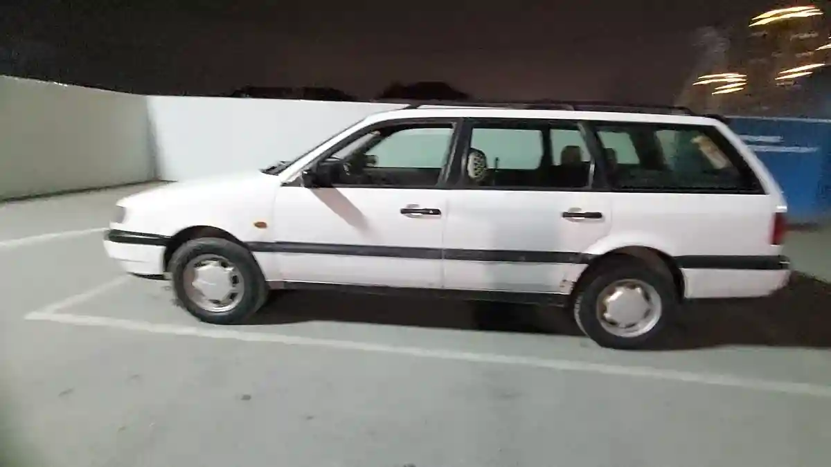Volkswagen Passat 1994 года за 18 000 000 тг. в Шымкент