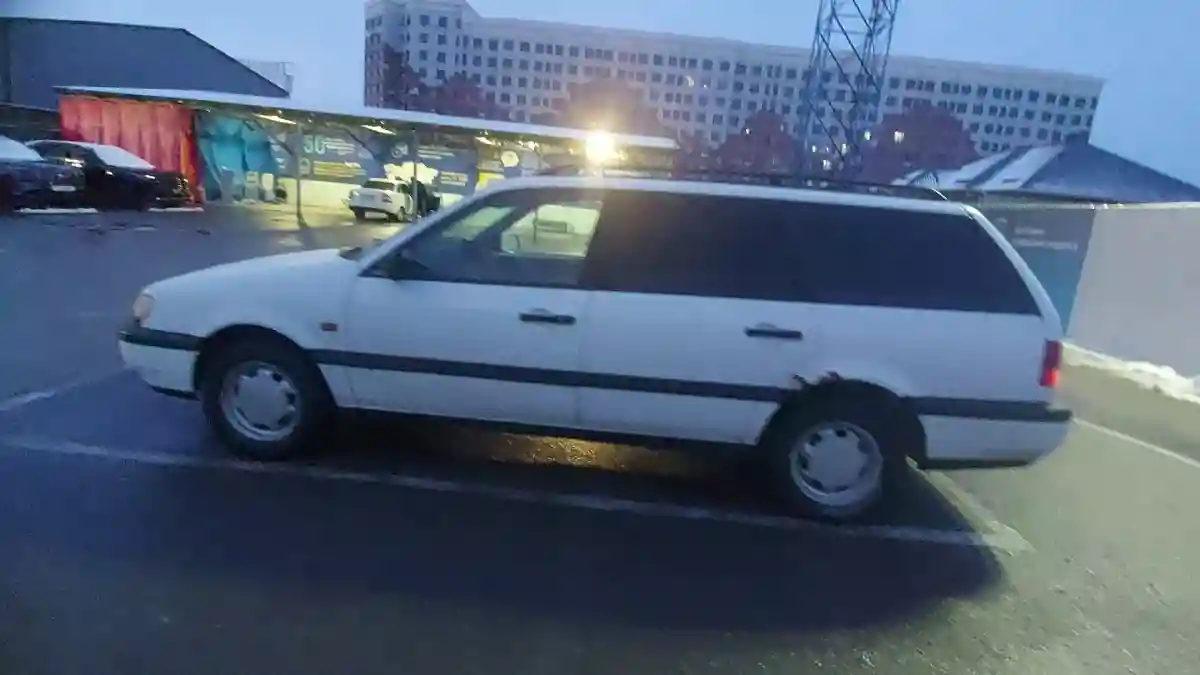Volkswagen Passat 1995 года за 2 000 000 тг. в Шымкент
