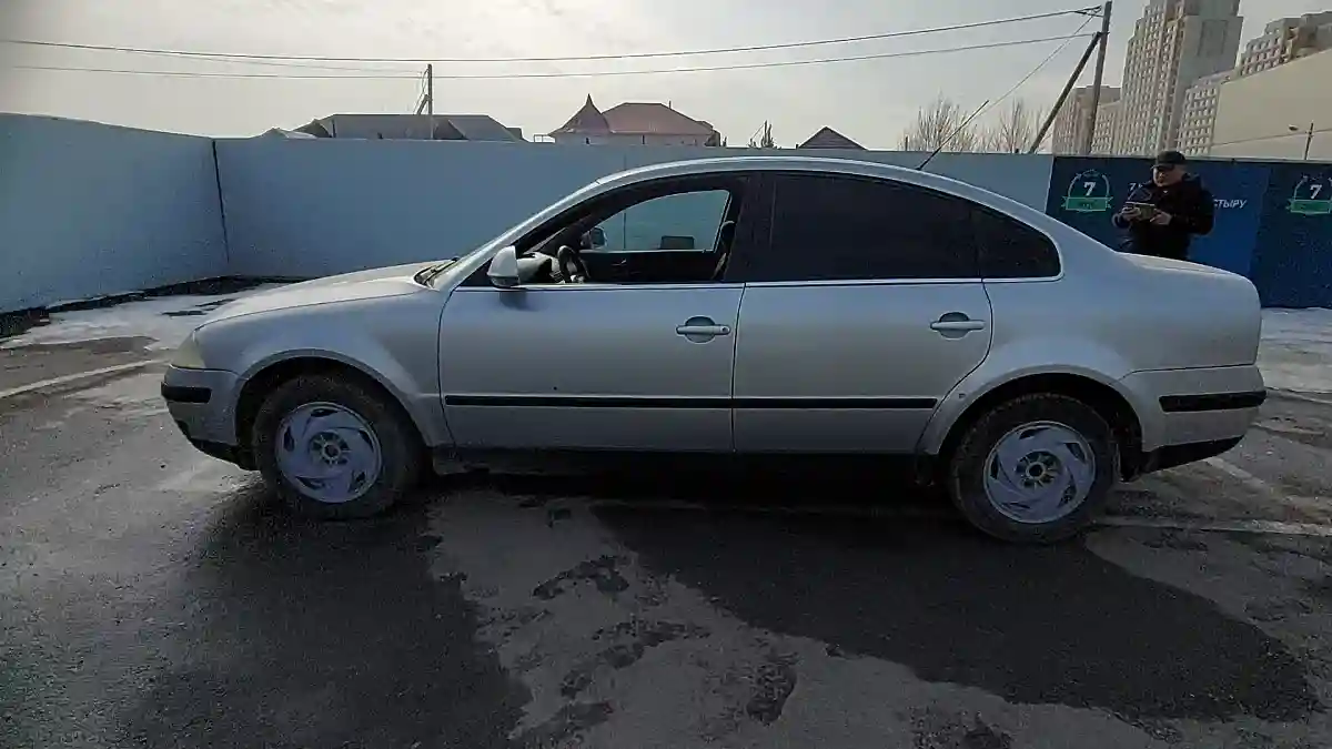 Volkswagen Passat 2005 года за 2 400 000 тг. в Шымкент