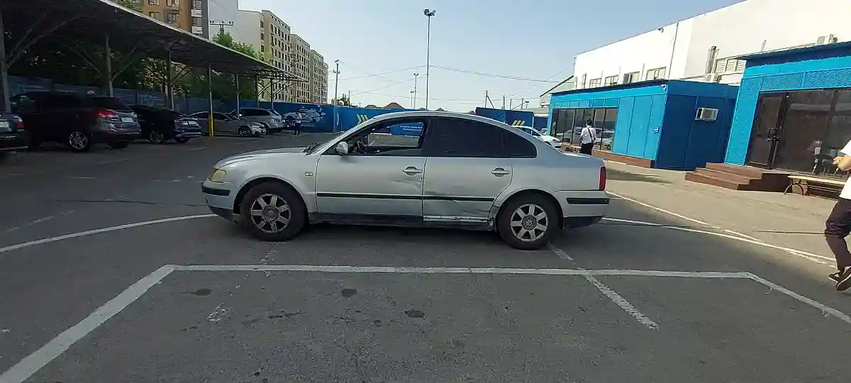 Volkswagen Passat 1997 года за 900 000 тг. в Алматы