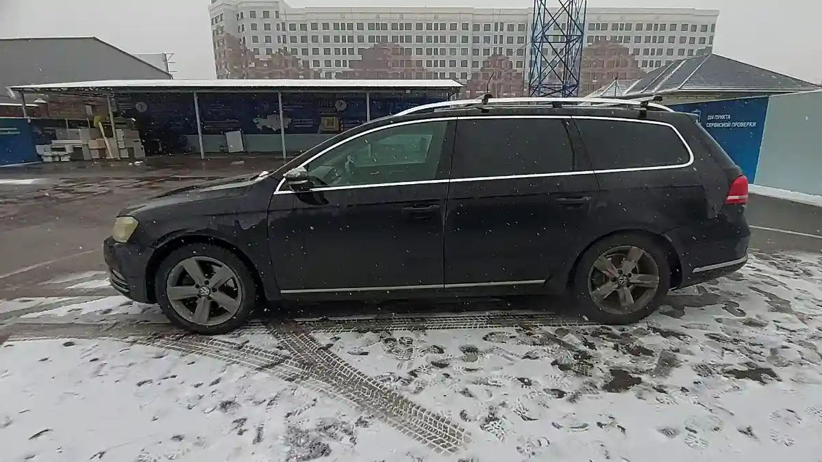 Volkswagen Passat 2011 года за 5 500 000 тг. в Шымкент