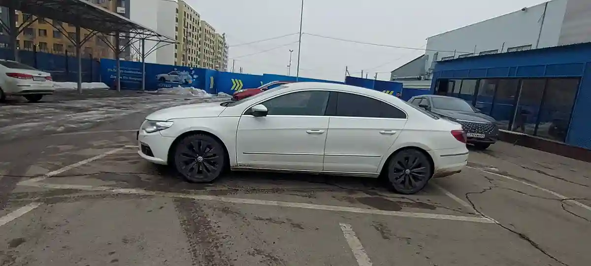 Volkswagen Passat CC 2010 года за 3 800 000 тг. в Алматы