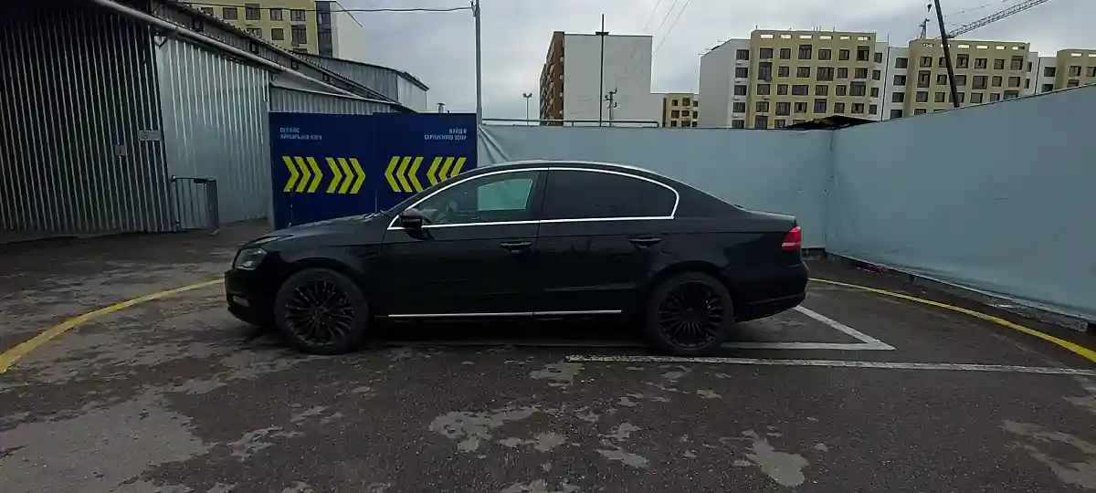 Volkswagen Passat 2011 года за 5 900 000 тг. в Алматы