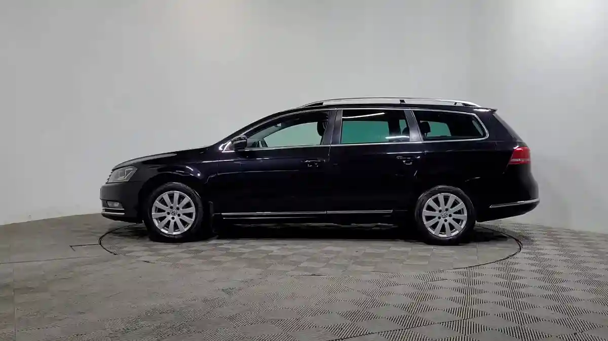 Volkswagen Passat 2011 года за 6 090 000 тг. в Алматы