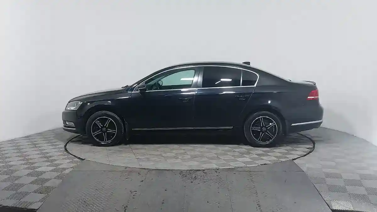 Volkswagen Passat 2011 года за 5 390 000 тг. в Астана