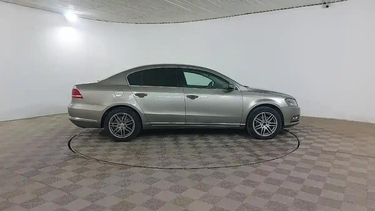 Volkswagen Passat 2012 года за 5 590 000 тг. в Шымкент
