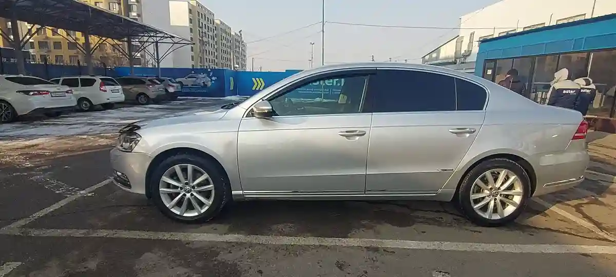 Volkswagen Passat 2014 года за 6 450 000 тг. в Алматы