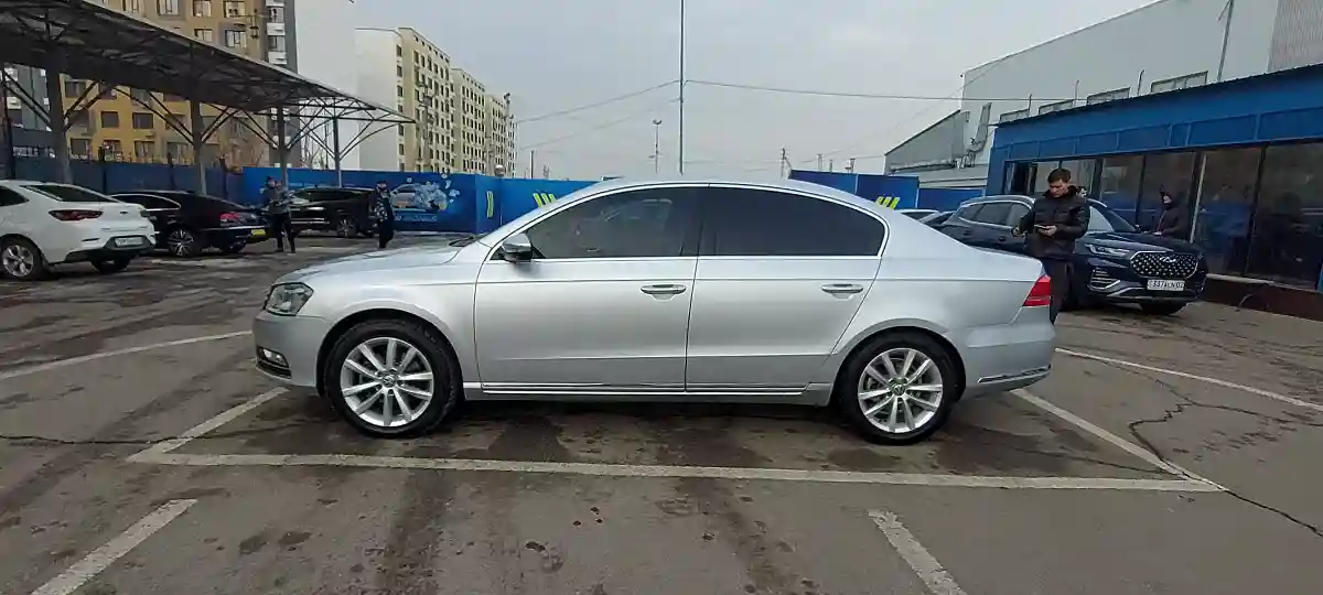 Volkswagen Passat 2014 года за 5 000 000 тг. в Алматы