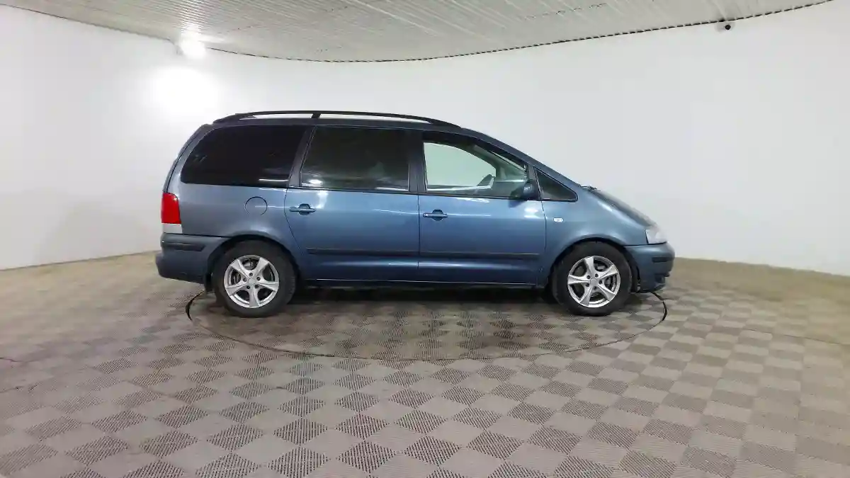 Volkswagen Sharan 2002 года за 1 990 000 тг. в Шымкент