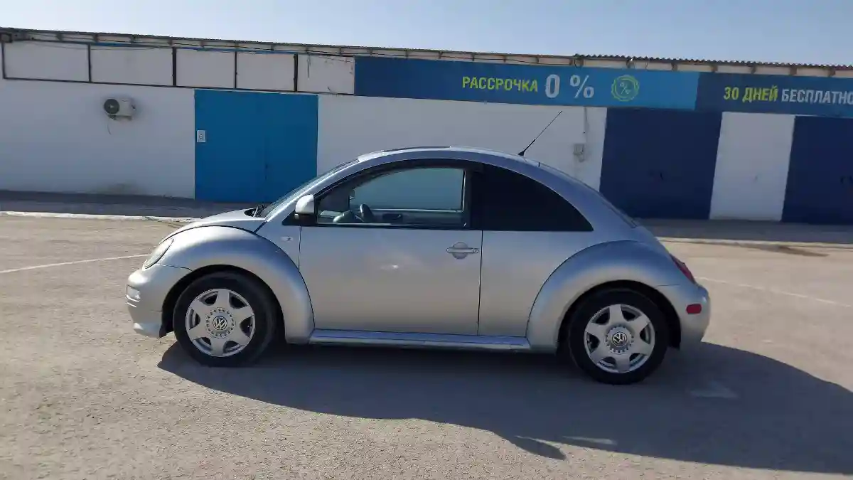 Volkswagen Beetle 2000 года за 2 000 000 тг. в Актау